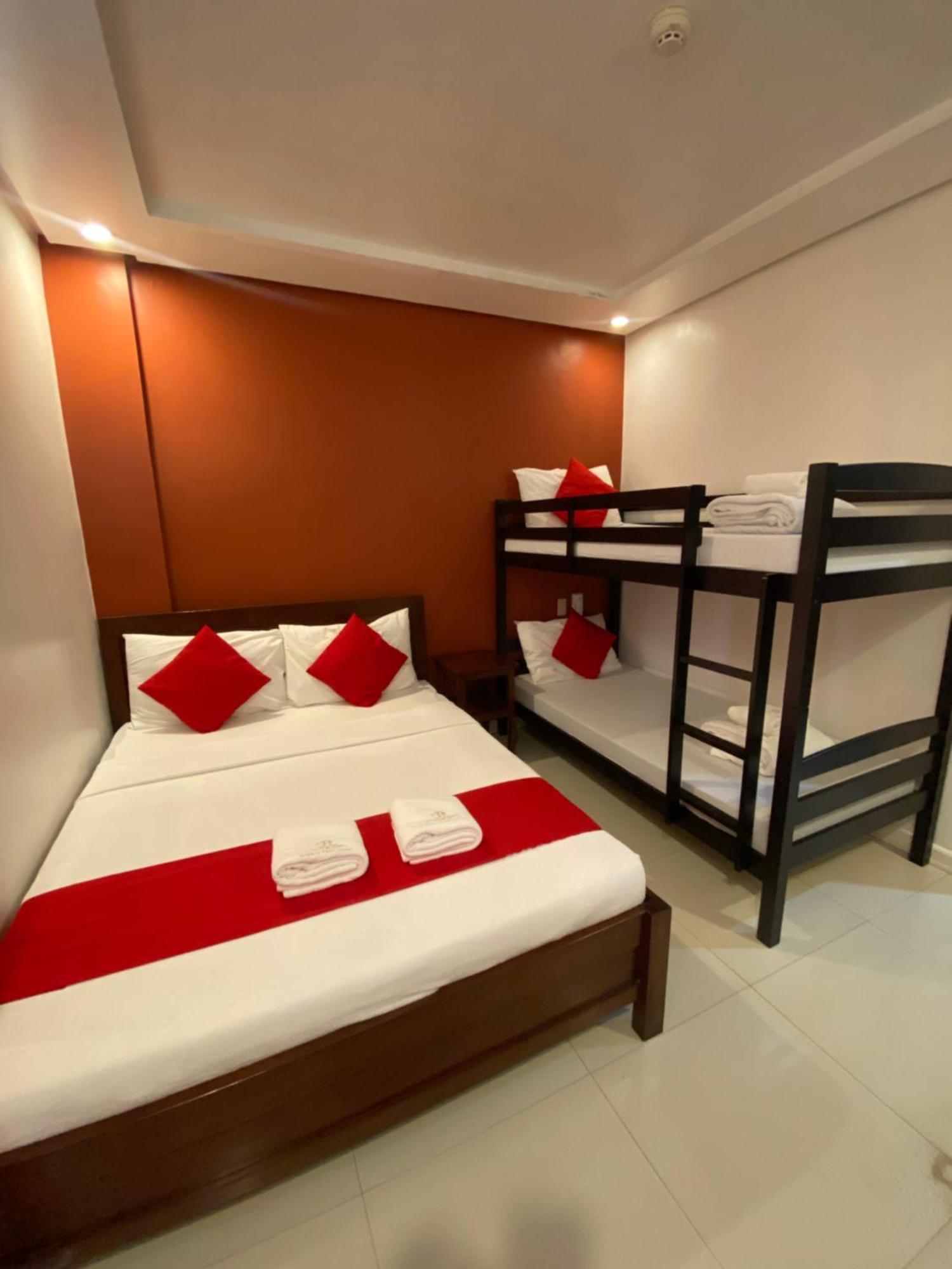 Royale Parc Hotel Puerto Princesa Palawan Buitenkant foto